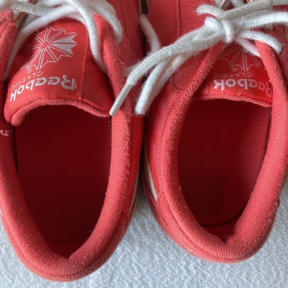 Reebok Classic Coral/white sneakers Size 7